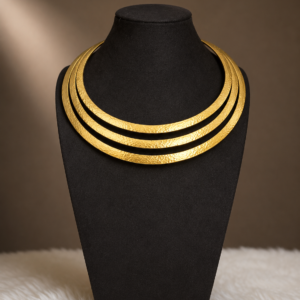 Luxe Triple Arc Choker