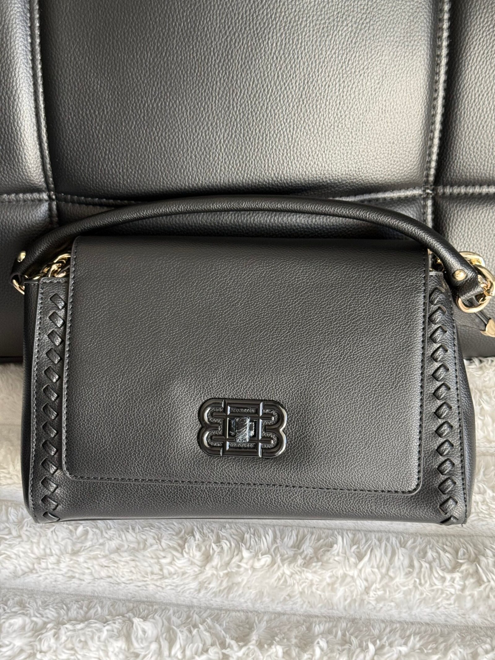 Lasvenis Regal Flap Bag - Image 4